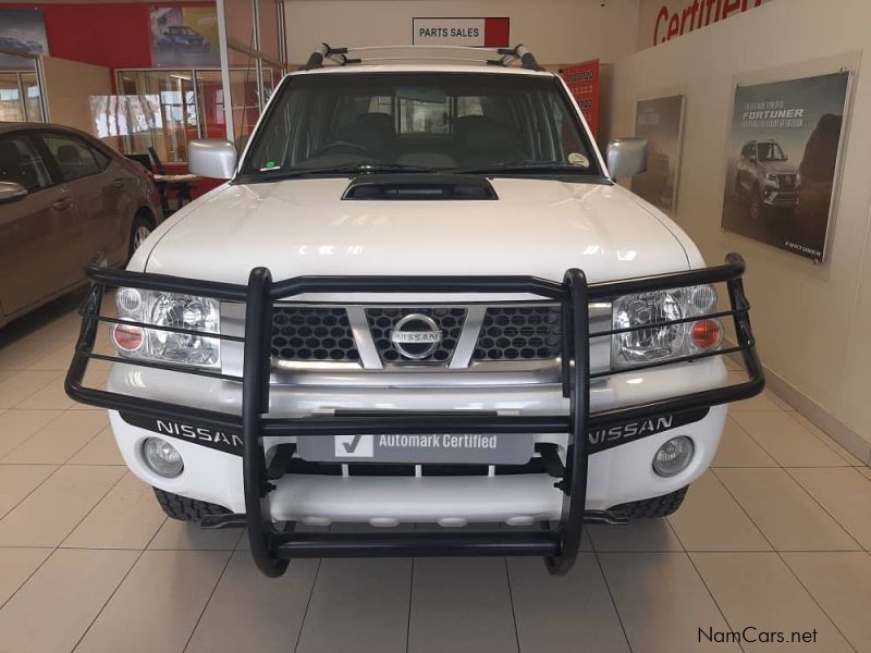 Nissan HARDBODY NP300 2.5 D 4X4 MT in Namibia