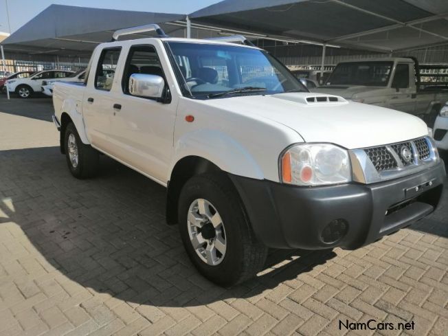 Nissan NP 300 2.5 D/C 4x4 in Namibia