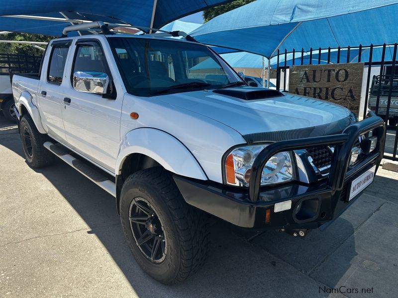 Nissan NP 300 2.5 TDi Man in Namibia