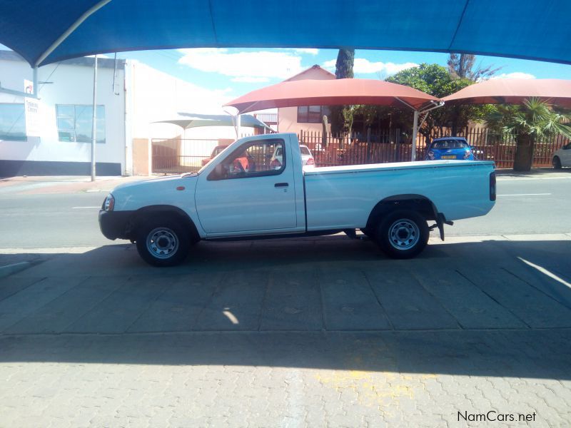 Nissan NP300  Hardbody 2.0 S/C LWB in Namibia