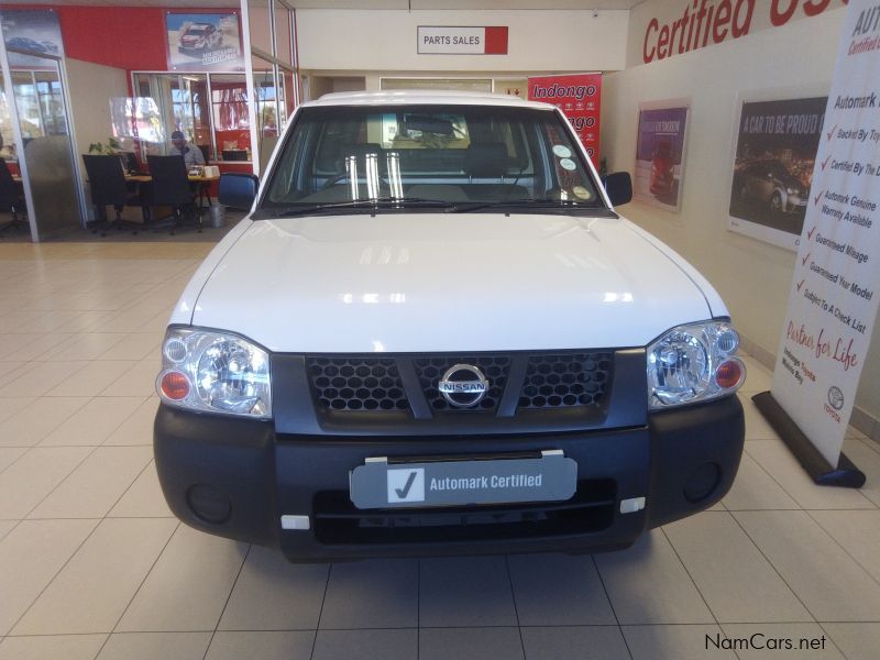 Nissan NP300 2.0 HARDBODY S/C in Namibia