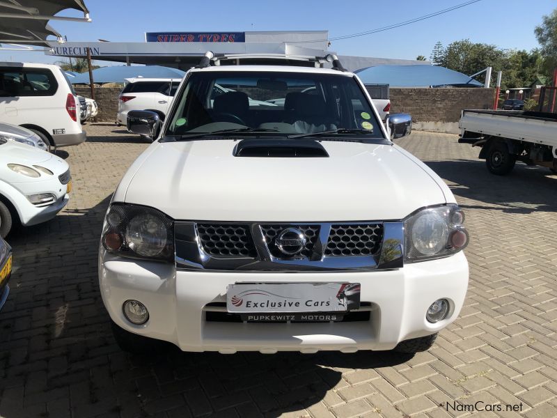 Nissan NP300 2.5 4x4 Man in Namibia