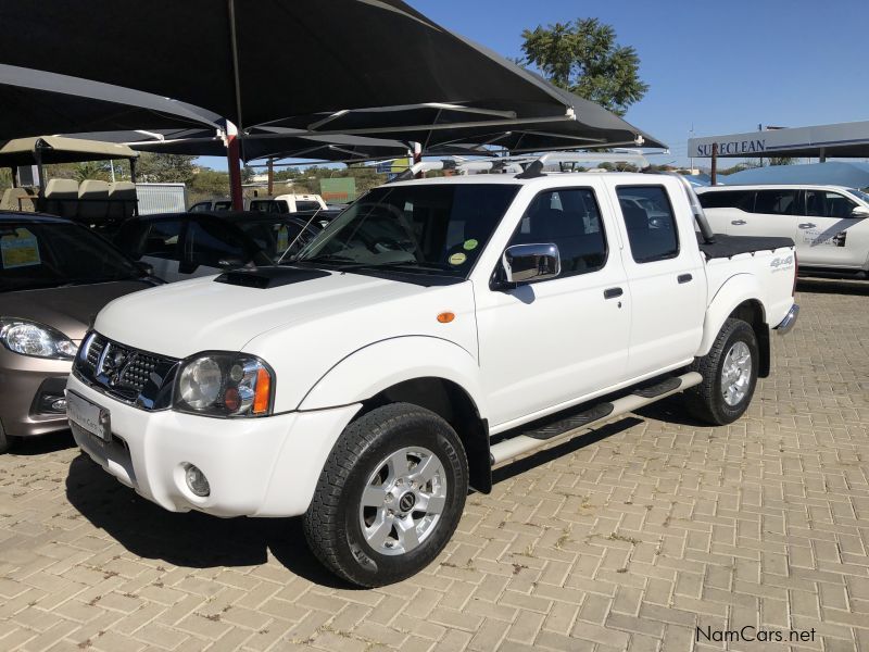 Nissan NP300 2.5 4x4 Man in Namibia