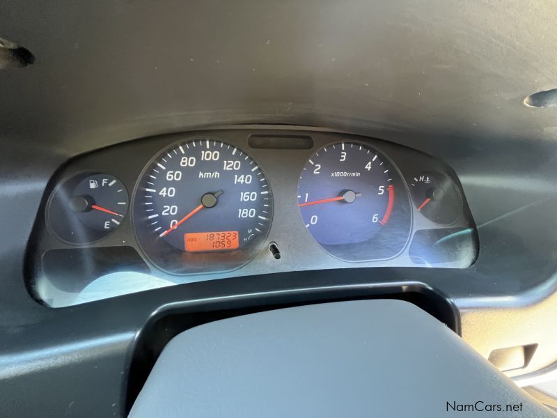 Nissan NP300 2.5 DIESEL 4X4 in Namibia