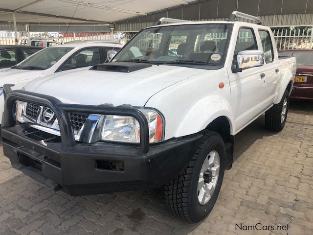 Nissan NP300 2.5 TDI D/Cab 4x4 in Namibia