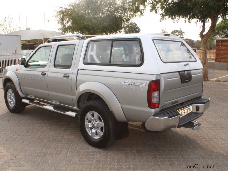 Nissan NP300 2.5CDI D/C 4X4 in Namibia