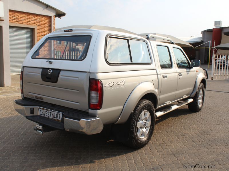 Nissan NP300 2.5CDI D/C 4X4 in Namibia