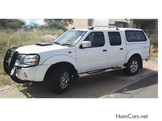 Nissan NP300 2.5TDI 4X4 in Namibia