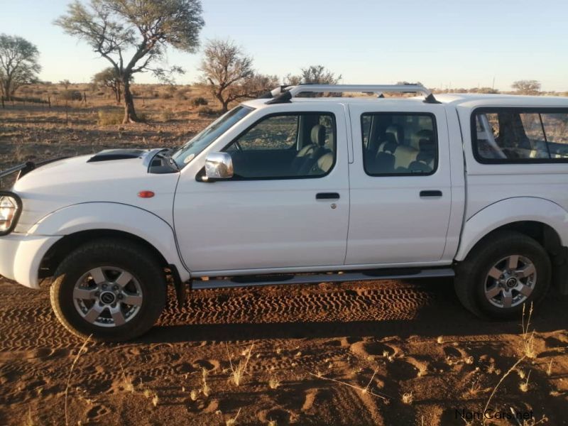 Nissan NP300 2.5TDi 4x4 PU DC in Namibia