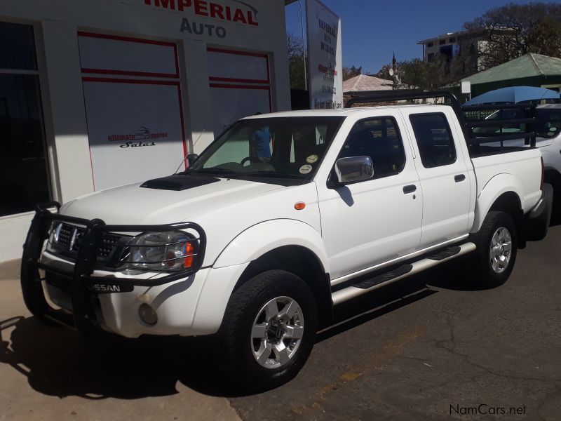 Nissan NP300 2.5Td D/c 4x4 in Namibia