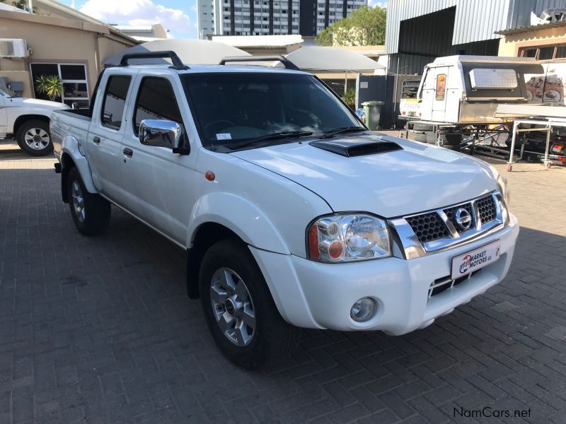 Nissan NP300 Hardbody 2.5 Diesel 4x4 in Namibia