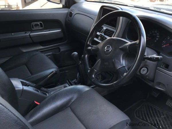 Nissan NP300 Hardbody 2.5 Diesel 4x4 in Namibia