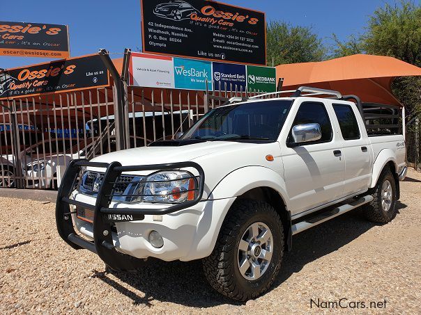 Nissan NP300 Hardbody 2.5 TD 4x4 in Namibia