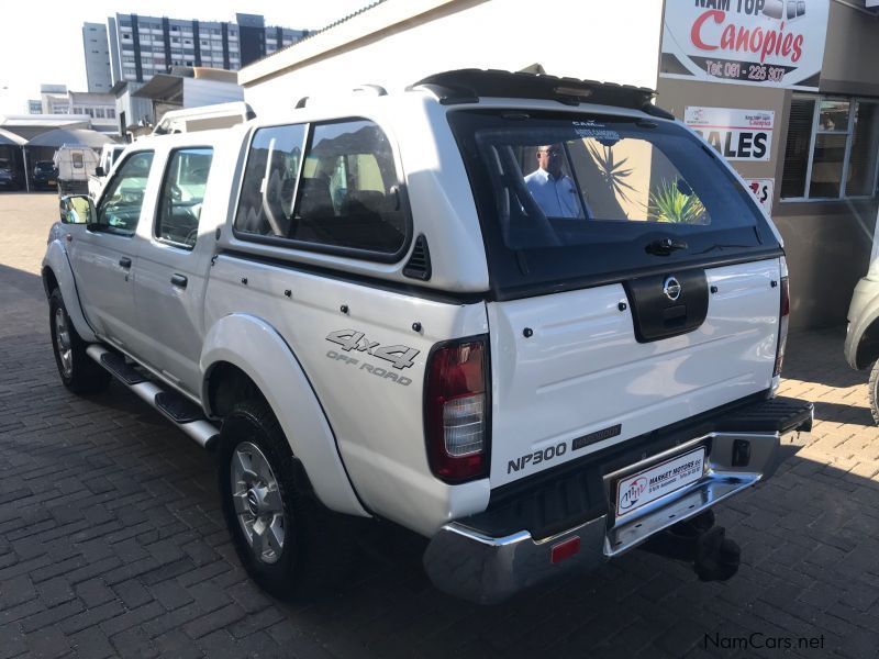 Nissan NP300 Hardbody 2.5 TDi in Namibia