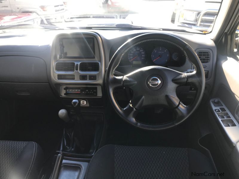 Nissan NP300 Hardbody 2.5 TDi in Namibia