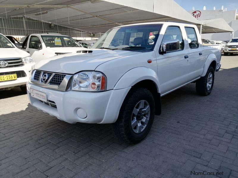 Nissan NP300 Hardbody 2.5 TDi 4X4 P/U D/C in Namibia