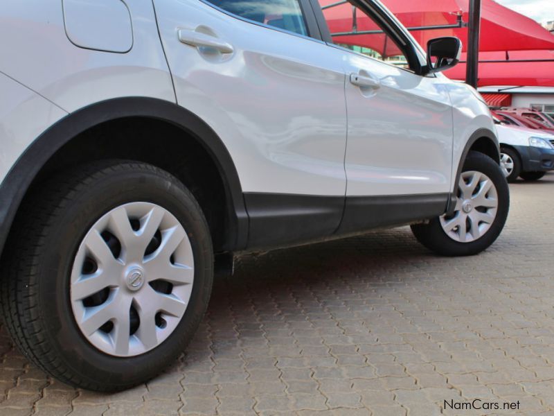 Nissan Qashqai Visia Turbo in Namibia