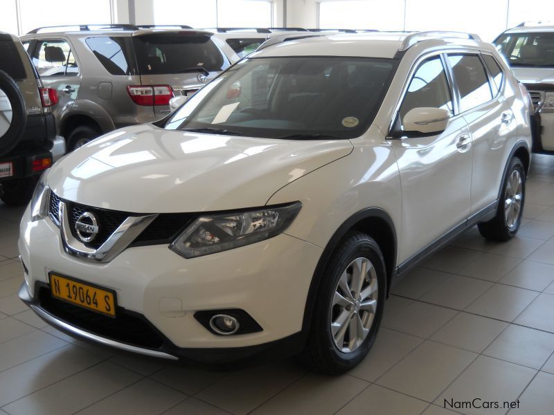 Nissan X-Trail 2.5 SE 4x4 CVT in Namibia