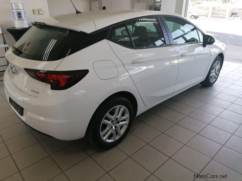 Opel Astra 1.0 Ecotech in Namibia