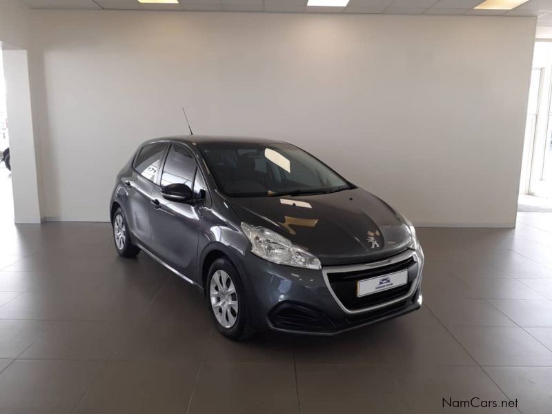Peugeot 208 1.0 PopArt Puretech 5Dr in Namibia