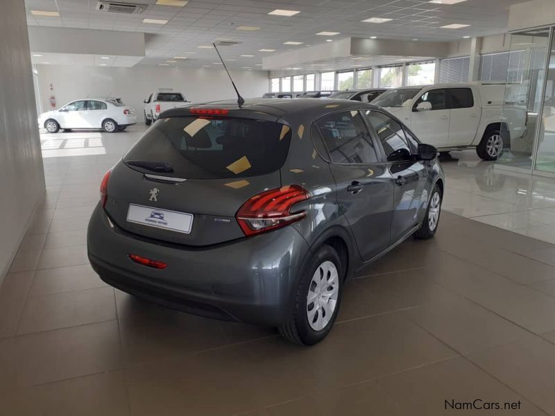 Peugeot 208 1.0 PopArt Puretech 5Dr in Namibia