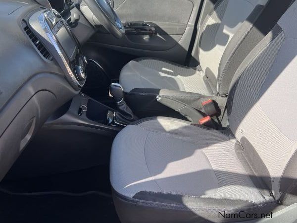 Renault Captur 1.2T Dynamique 2016 in Namibia