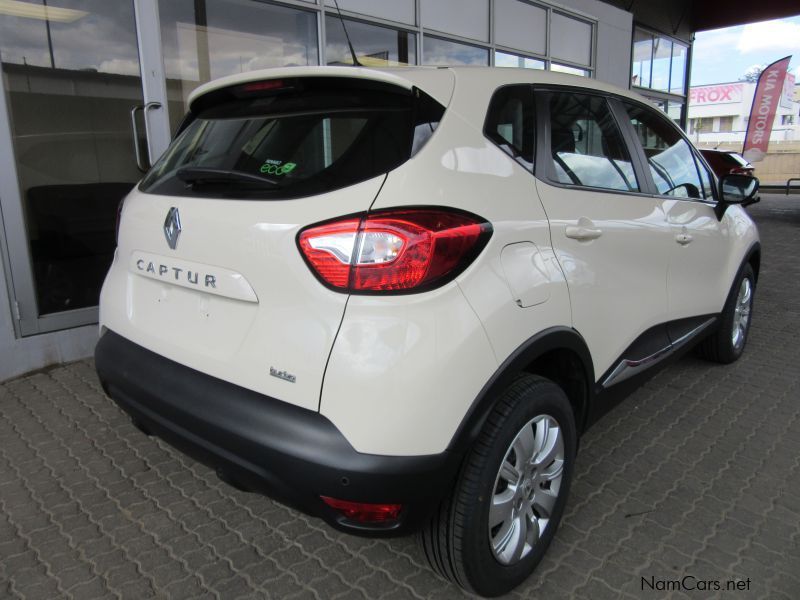 Renault Captur 900t Expression 5dr in Namibia