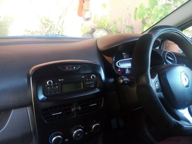 Renault clio 4 1.2 in Namibia