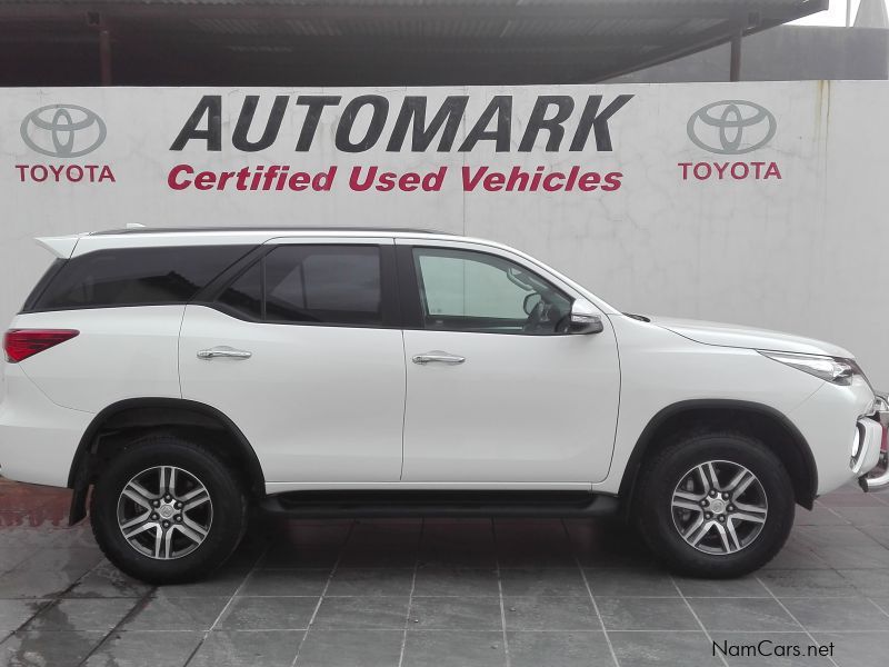 Toyota 2.8 Toyota fortuner 4x4 manual in Namibia