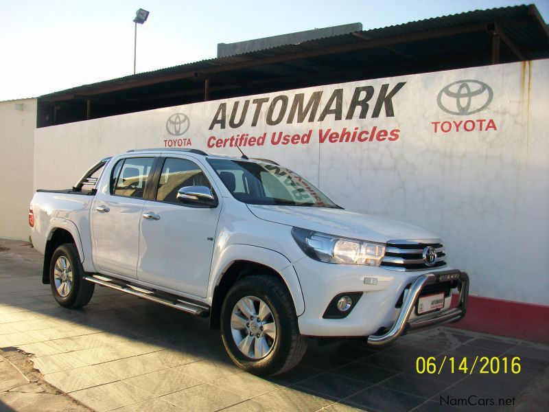 Toyota 2016 4.0 v6 double cab 2/4 in Namibia