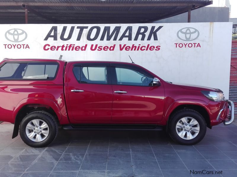 Toyota 4.0 Hilux Toyota double cab automatic 4x4 in Namibia