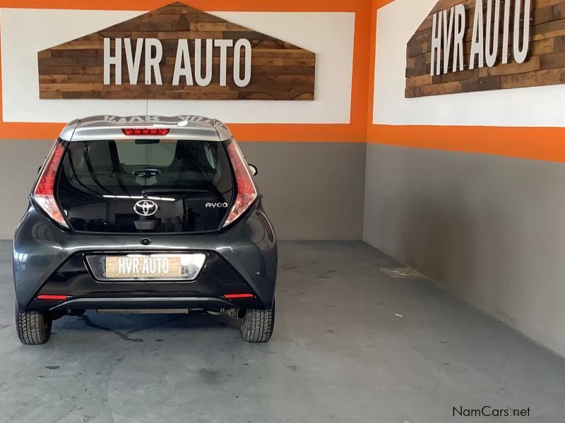 Toyota AYGO 1.0l X-Play in Namibia