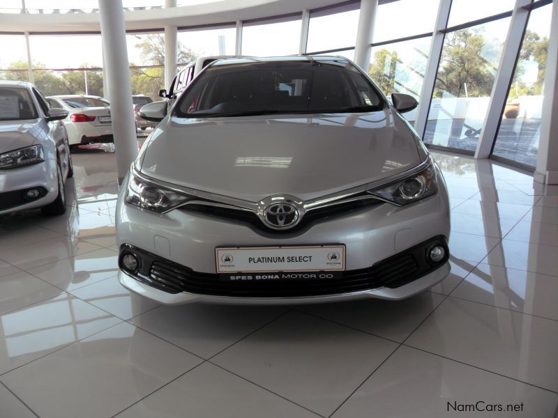 Toyota Auris 1.5 XS in Namibia