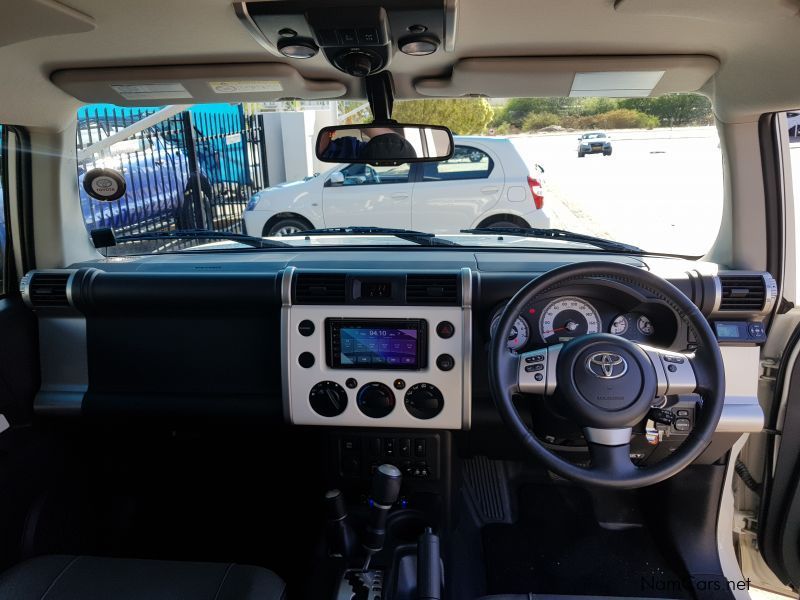 Toyota FJ Cruiser 4.0 V6 4x4 in Namibia