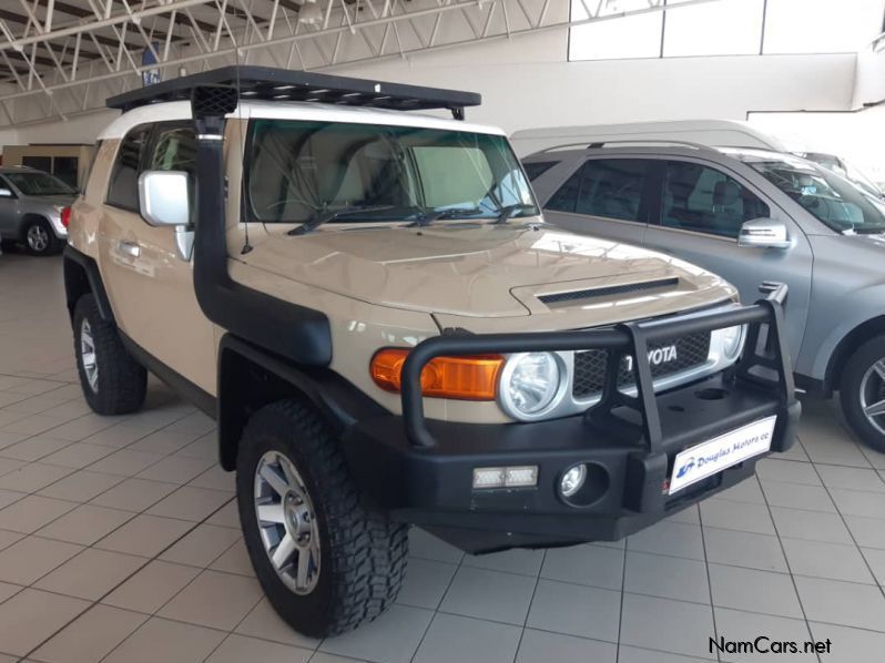 Toyota FJ Cruiser 4.0 V6 A/T 4x4 in Namibia