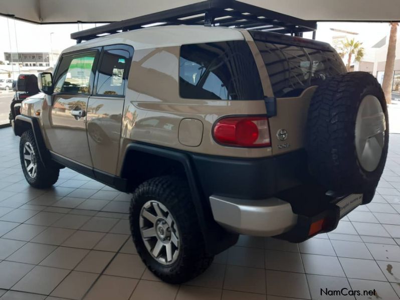 Toyota FJ Cruiser 4.0 V6 A/T 4x4 in Namibia