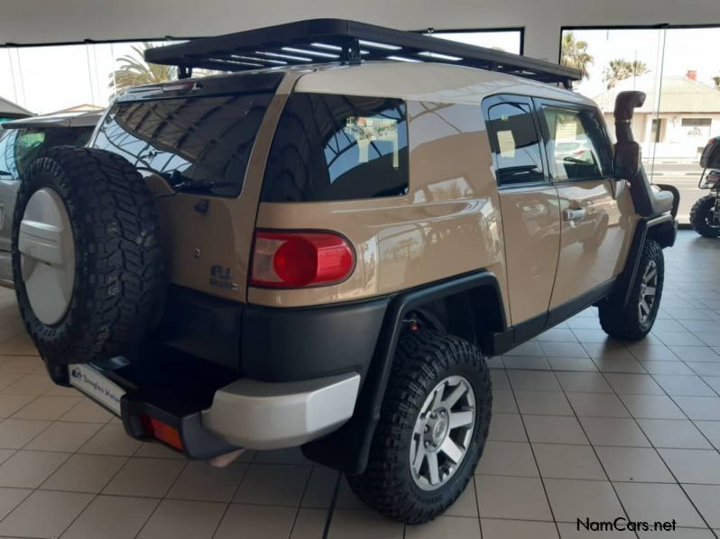 Toyota FJ Cruiser 4.0 V6 A/T 4x4 in Namibia