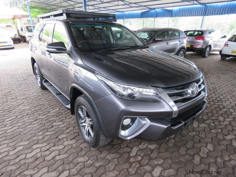 Toyota FORTUNER 2.8 4X4 MAN in Namibia