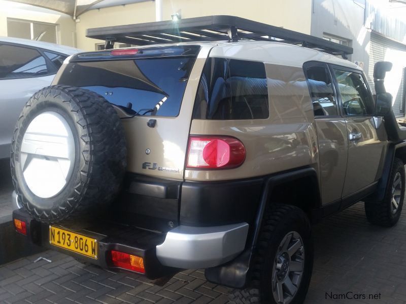 Toyota Fj Cruiser V6 4Lt A/T AWD in Namibia