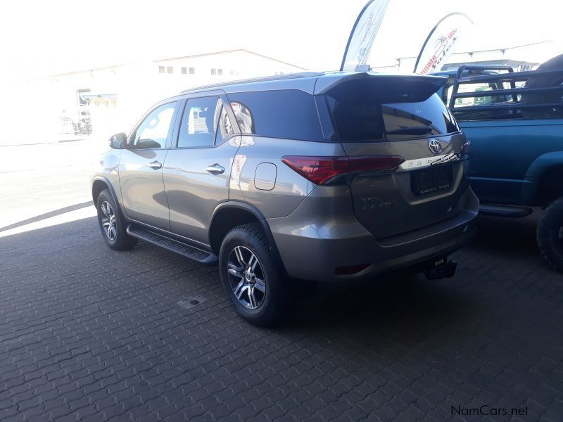 Toyota Fortuner 2.4 SUV 4x2 in Namibia