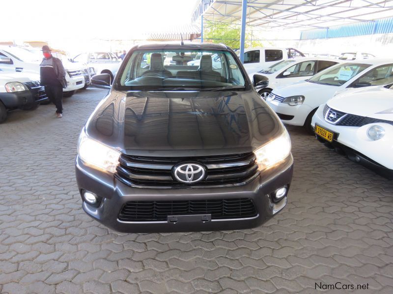 Toyota HILUX 2000 VVTI A/CON ( DEREGESTERED ) in Namibia