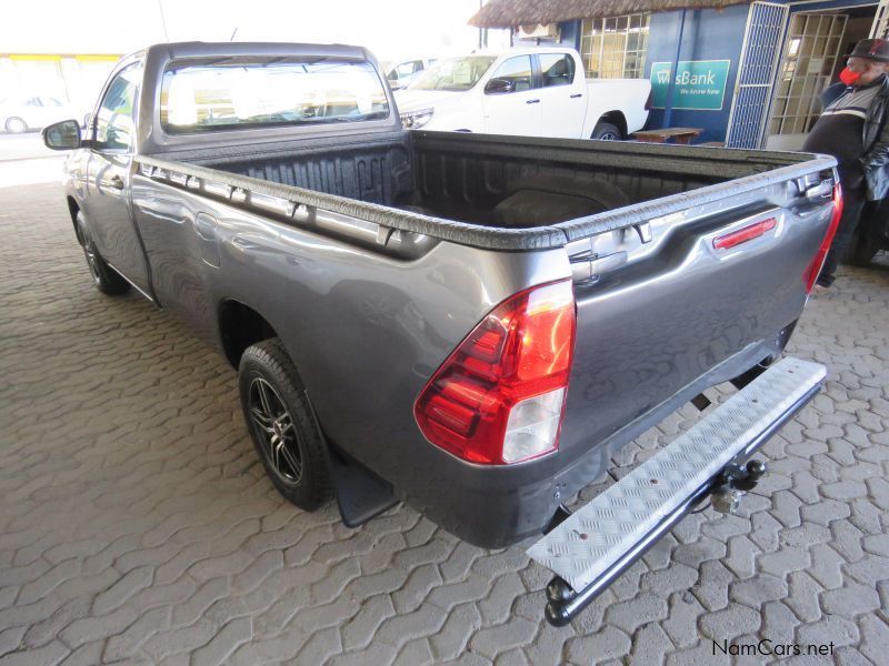 Toyota HILUX 2000 VVTI A/CON ( DEREGESTERED ) in Namibia