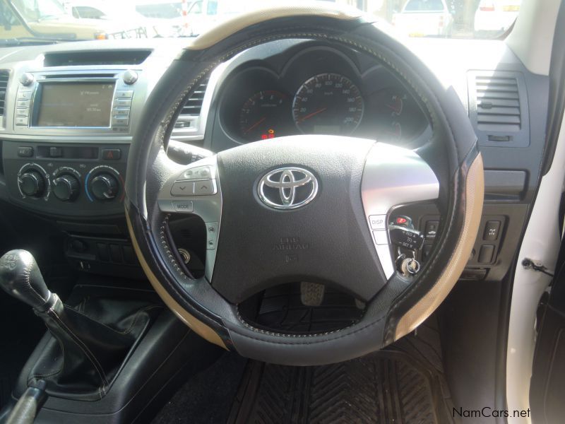 Toyota HILUX 3.0 D4D CLUBCAB LEGEND 45 4X2 in Namibia