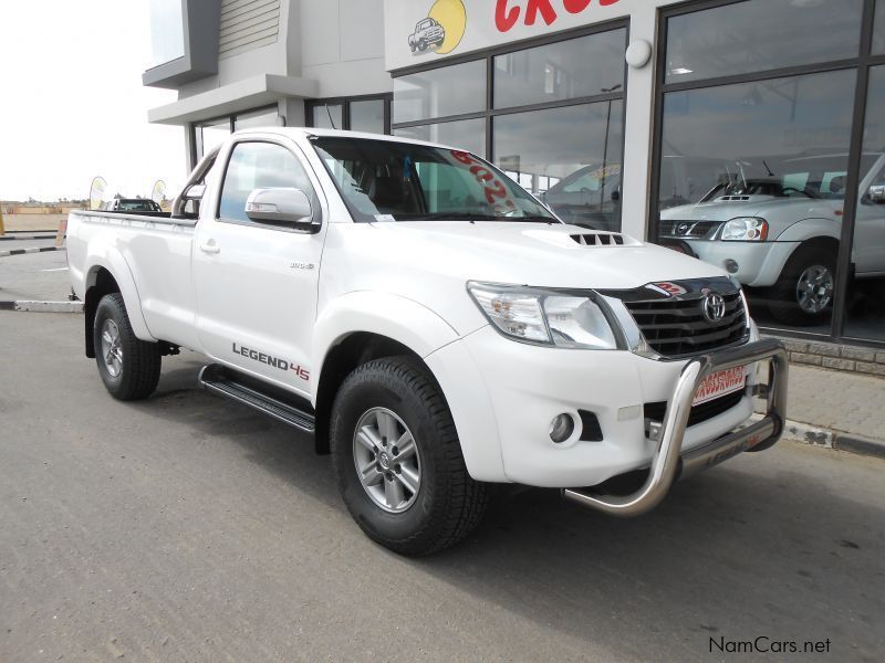 Toyota HILUX 3.0 D4D LEGEND 45 S/C R/B in Namibia