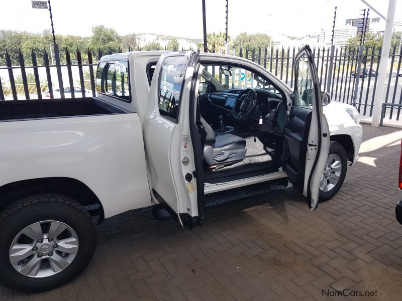 Toyota HIlux Raider 2.8GD6 Extra Cab 4x4 in Namibia