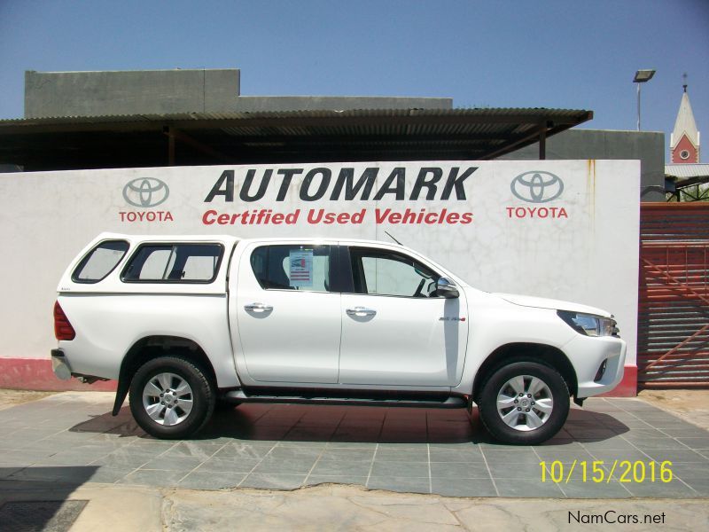 Toyota Hilux  2.8 double cab 2x4 manual in Namibia