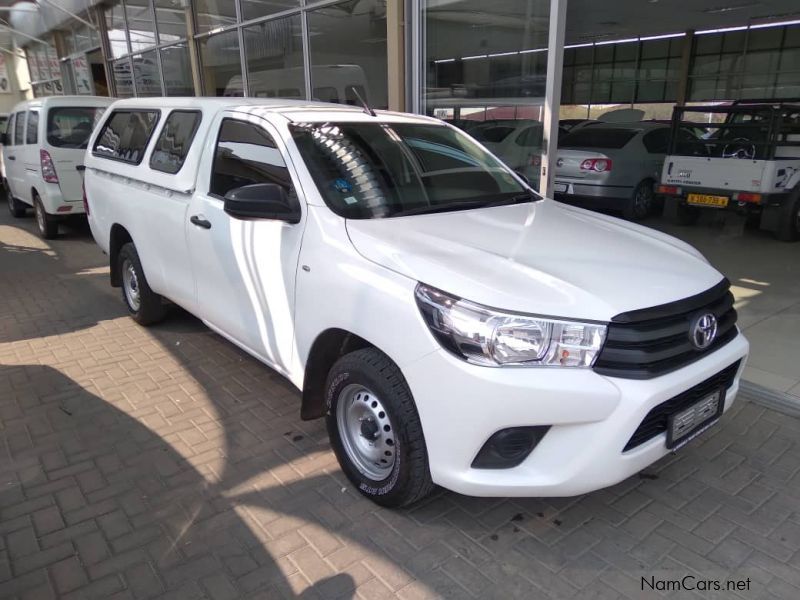 Toyota Hilux 2.0 VVTi AC SC in Namibia