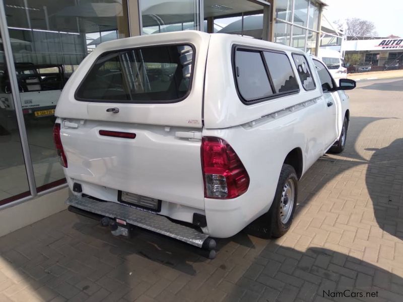 Toyota Hilux 2.0 VVTi AC SC in Namibia