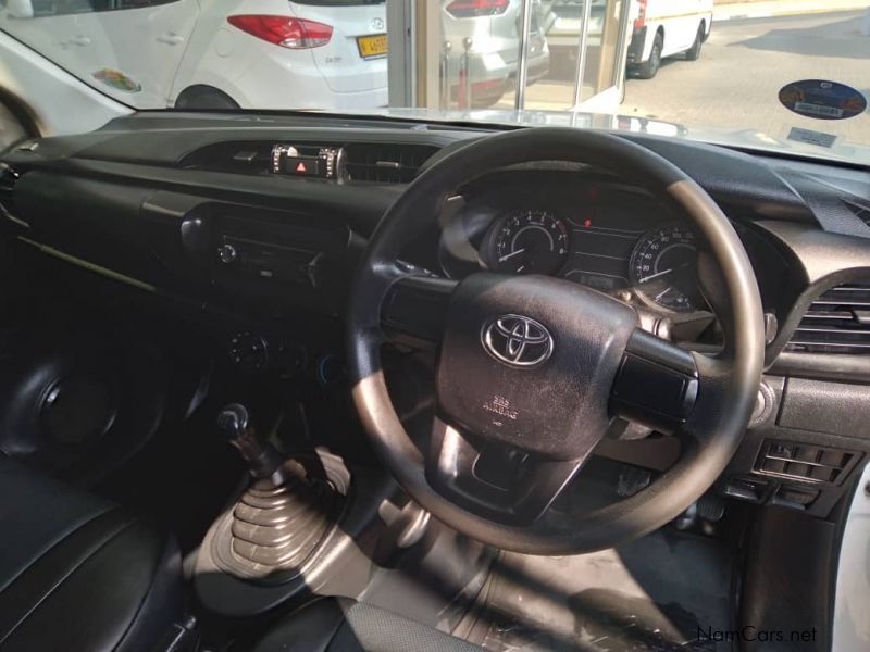 Toyota Hilux 2.0 VVTi AC SC in Namibia
