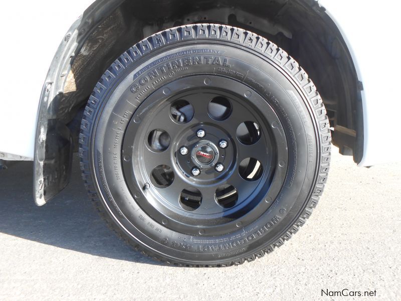 Toyota Hilux 2.0 vvti lwb +a/c in Namibia